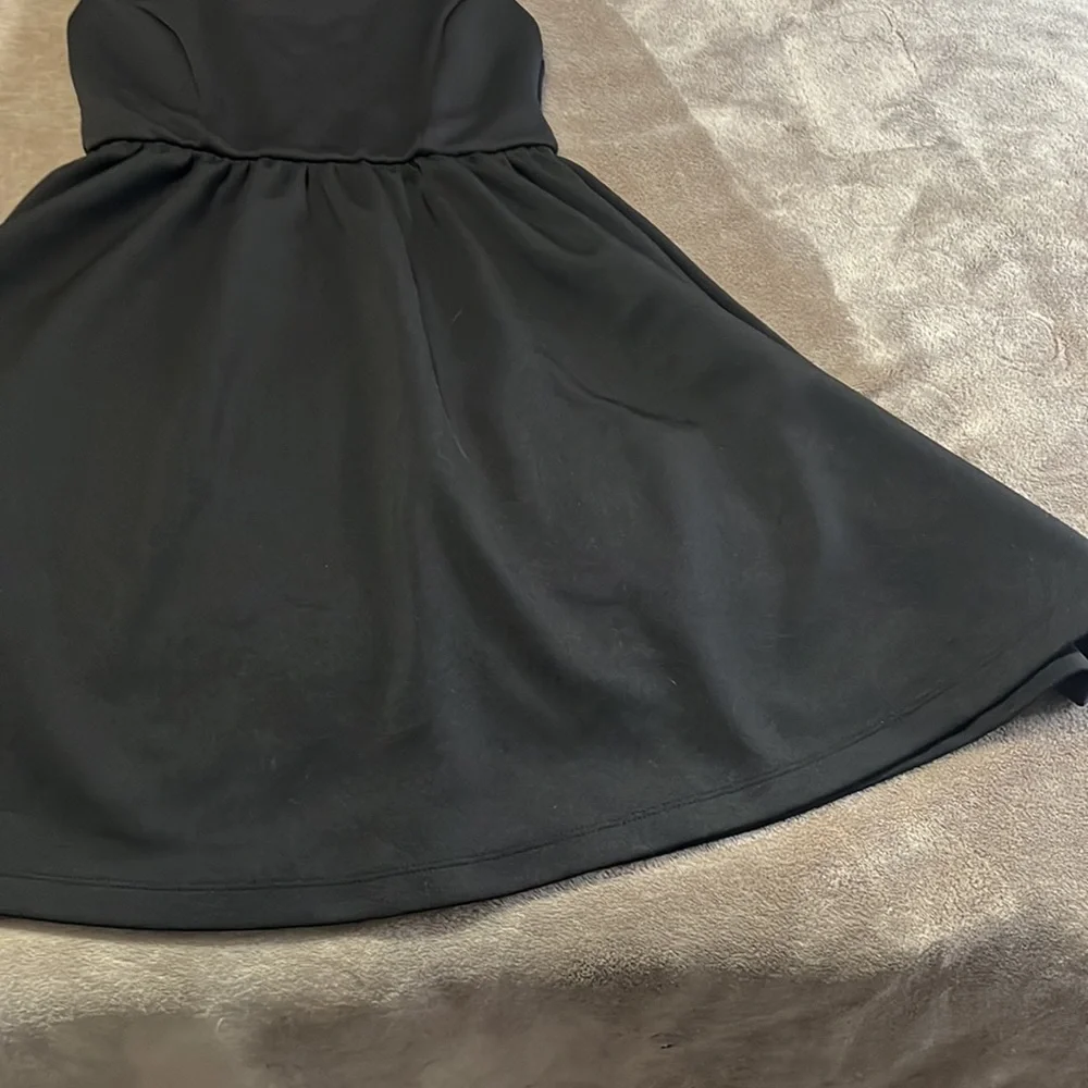 Dress - Picture 2 of 4